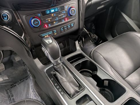 Used 2018 Ford Escape Titanium w/ Ford Safe & Smart Package AWD/4WD image 15