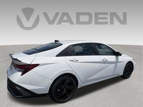 New 2026 Hyundai Elantra SEL Sport FWD image 7