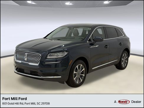 Used 2023 Lincoln Nautilus FWD image 1