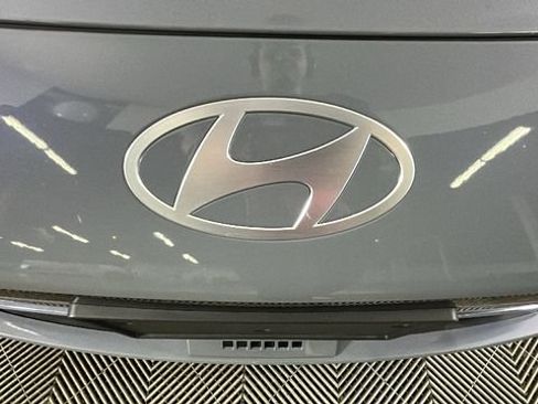 Used 2023 Hyundai Ioniq 6 SEL AWD/4WD image 8