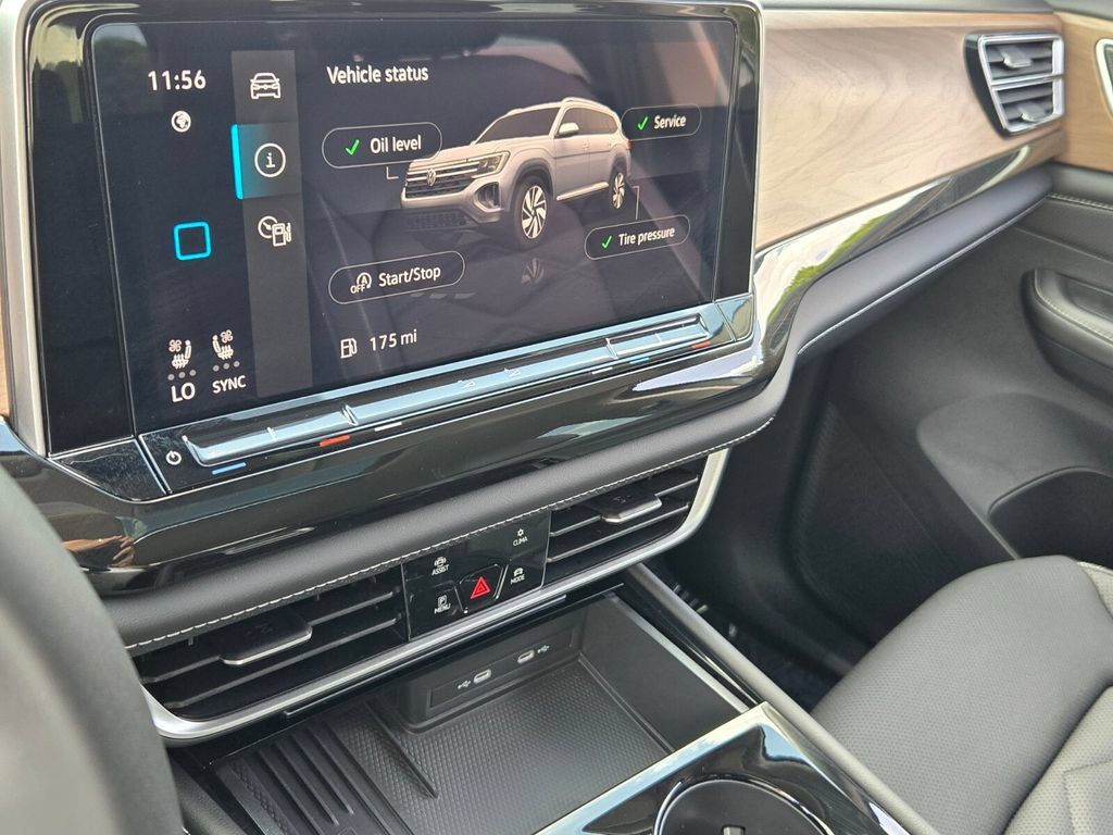 Certified 2026 Volkswagen Atlas SE FWD image 23