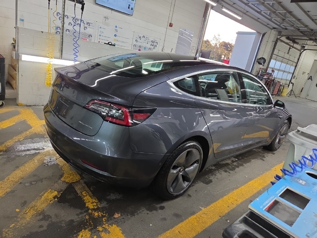 Used 2018 Tesla Model 3 Long Range AWD/4WD image 5