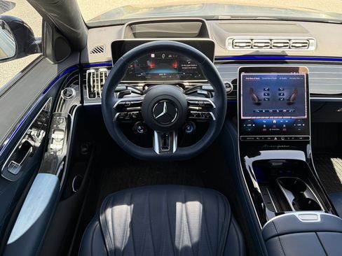 Used 2025 Mercedes-Benz S 63 AMG S image 16