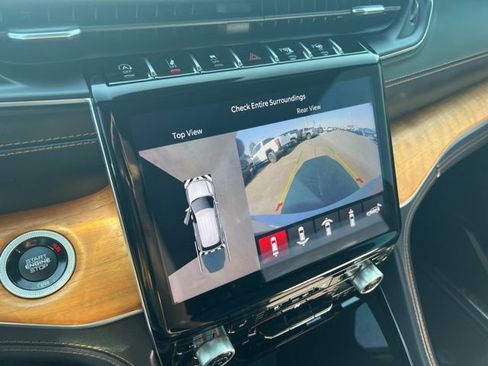 Used 2021 Jeep Grand Cherokee L Summit image 16