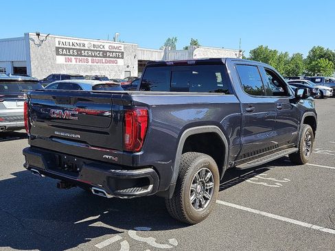 Used 2024 GMC Sierra 1500 AT4 w/ AT4 Premium Package AWD/4WD image 6