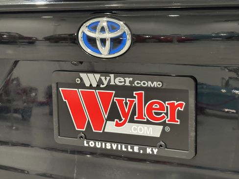 Used 2020 Toyota RAV4 LE w/ All Weather Liner Package image 41