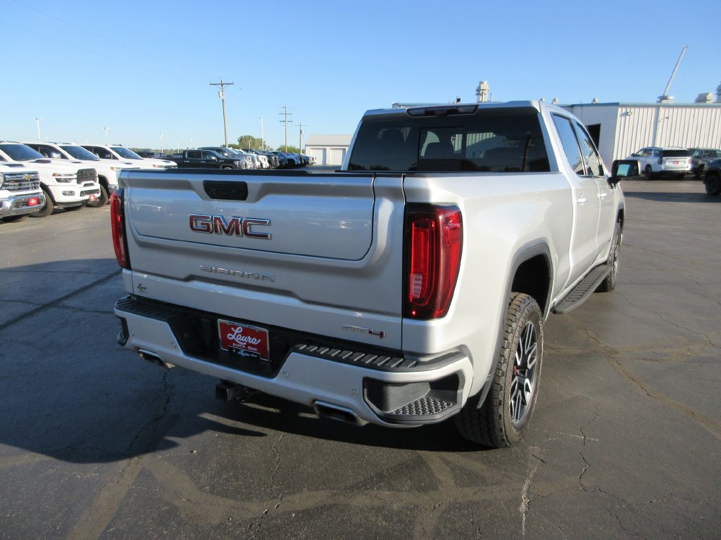 Used 2022 GMC Sierra 1500 AT4 w/ AT4 Premium Package AWD/4WD image 5