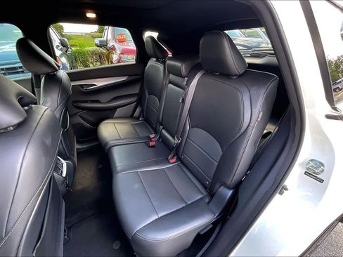 Used 2021 INFINITI QX50 Luxe w/ Appearance Package FWD image 40