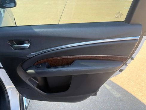Used 2020 Acura MDX FWD image 34