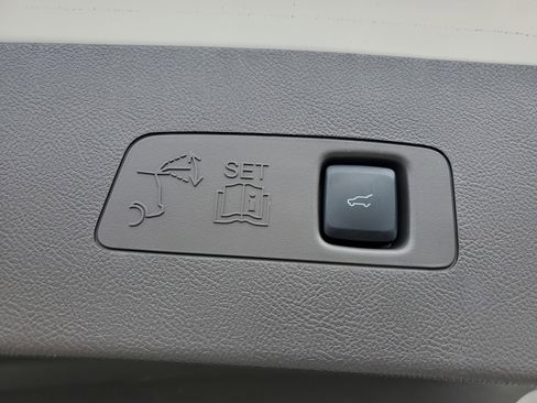 Certified 2022 Lincoln Corsair Reserve image 9