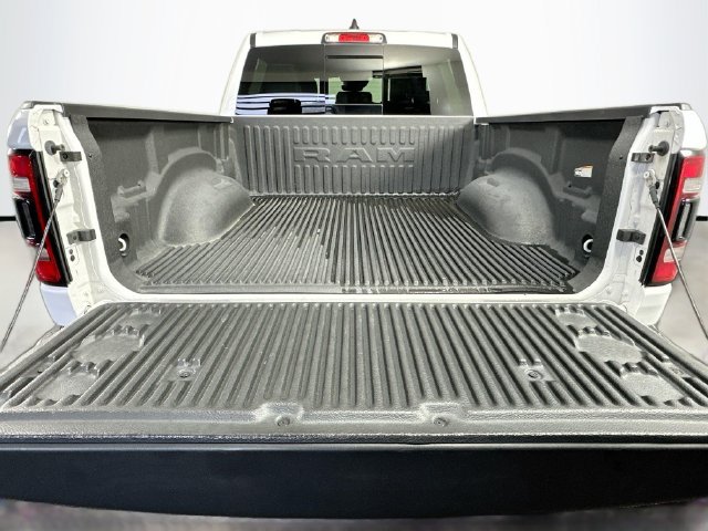 Used 2023 RAM 1500 Laramie AWD/4WD image 30