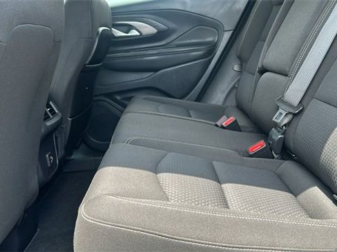 Used 2024 GMC Terrain SLE image 26