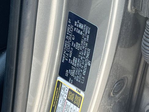 Used 2025 Kia Soul LX w/ LX Technology Package FWD image 29