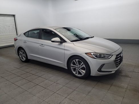 Used 2018 Hyundai Elantra Limited FWD image 11