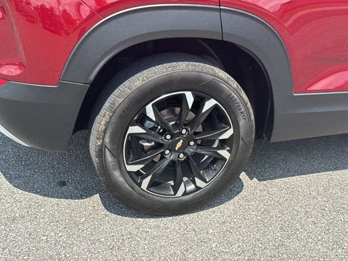Used 2022 Chevrolet TrailBlazer LT w/ Driver Confidence Package FWD image 11