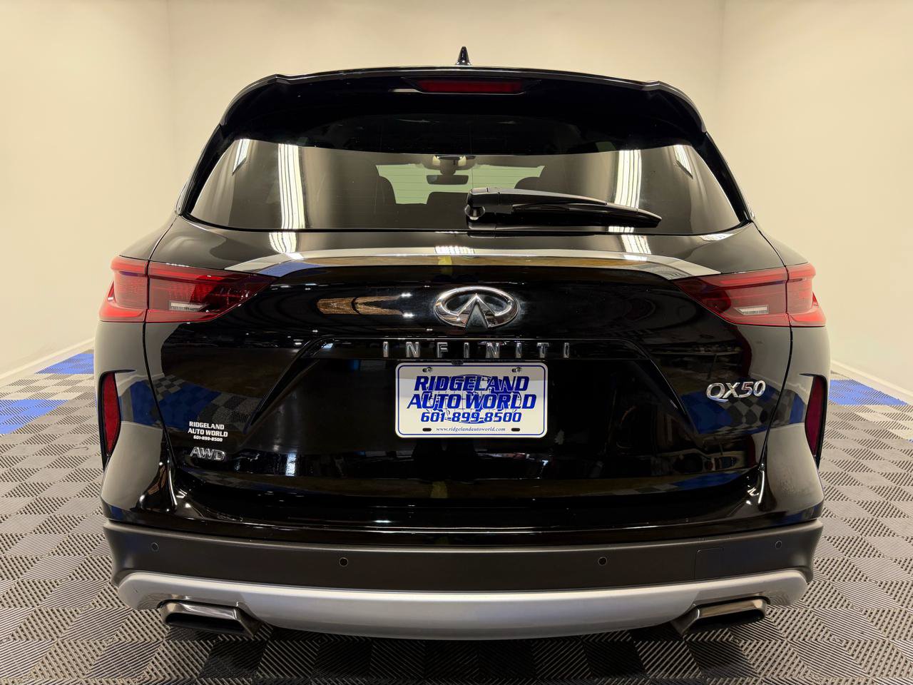 Used 2023 INFINITI QX50 Pure AWD/4WD image 11