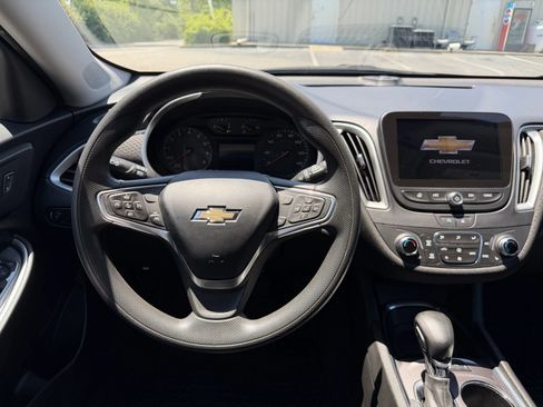 Used 2023 Chevrolet Malibu LT w/ Driver Confidence Package FWD image 13