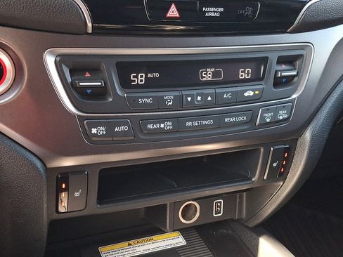 Used 2021 Honda Pilot Special Edition image 29