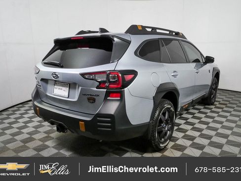 Used 2025 Subaru Outback Wilderness w/ Wilderness Package AWD/4WD image 3
