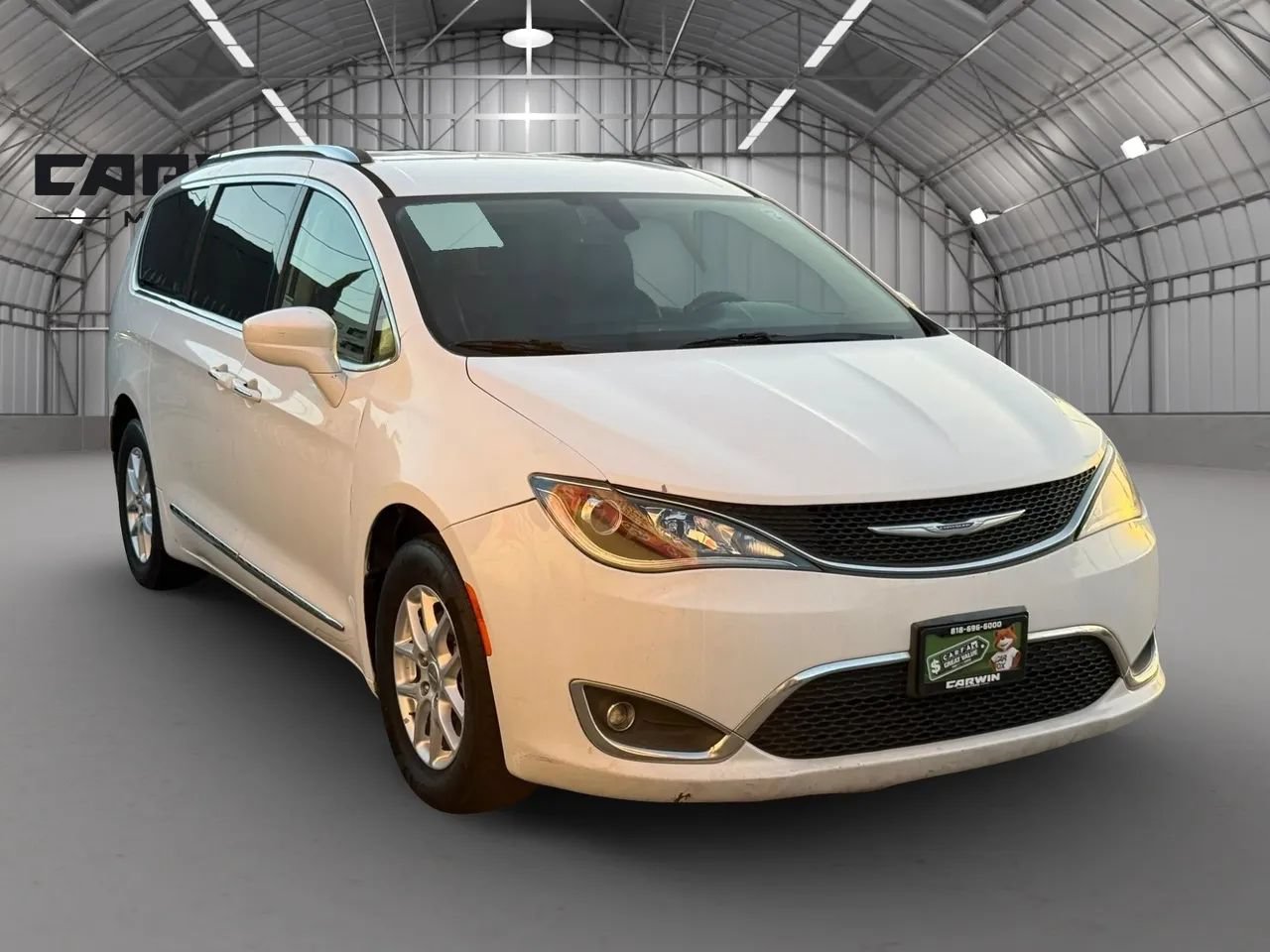 Used 2020 Chrysler Pacifica Touring-L FWD image 3