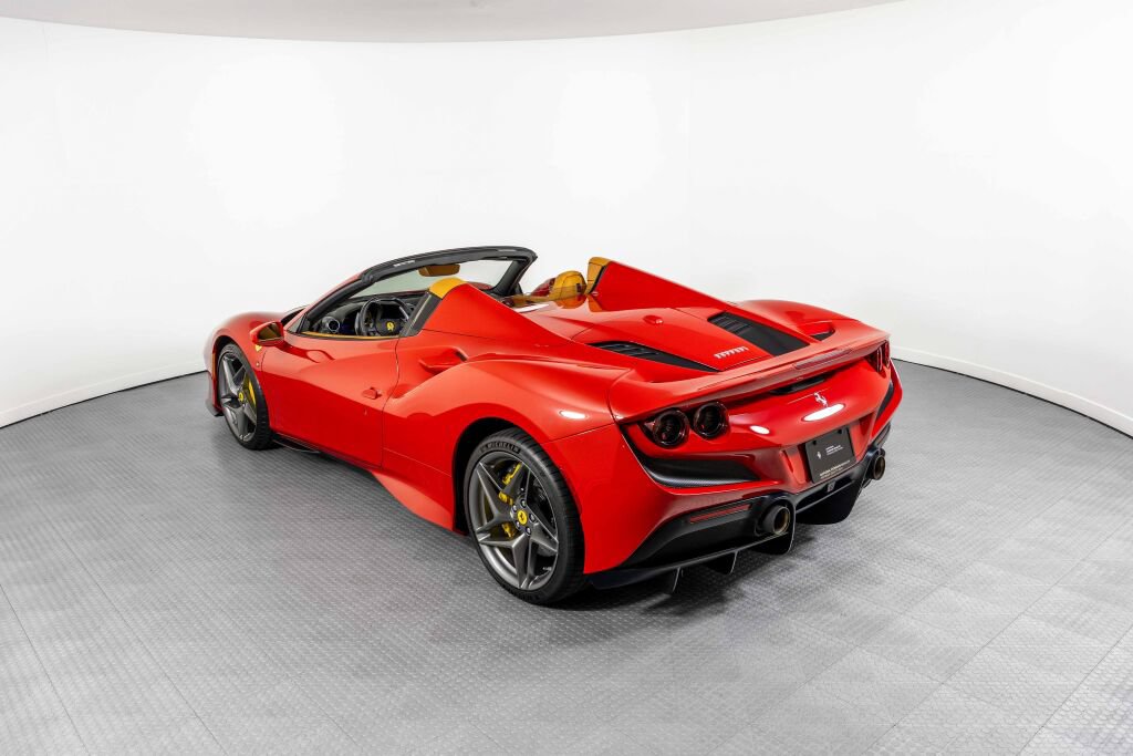 Used 2022 Ferrari F8 Tributo RWD image 7