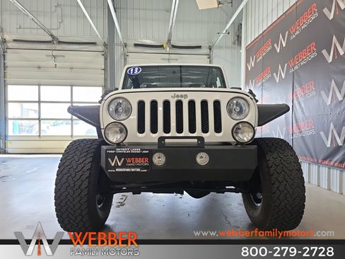Used 2013 Jeep Wrangler Sport AWD/4WD image 4