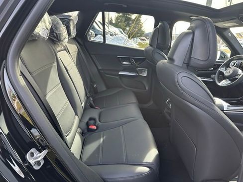 Used 2026 Mercedes-Benz GLC 300 4MATIC image 22