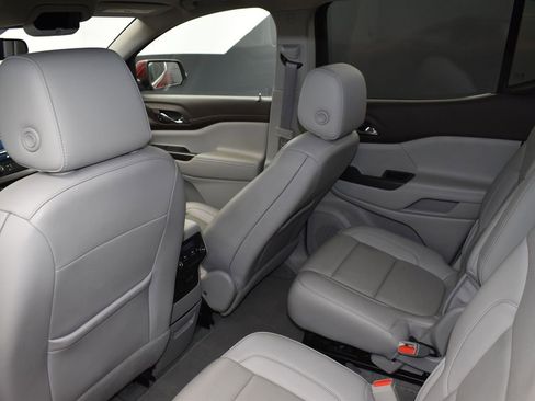 Used 2021 GMC Acadia SLT image 16