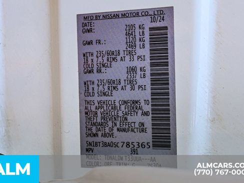 Used 2025 Nissan Rogue SV image 60