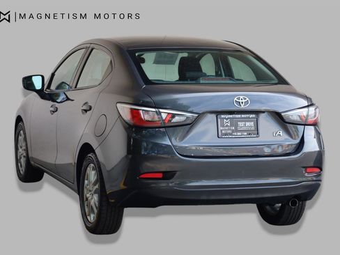 Used 2018 Toyota Yaris iA FWD image 8