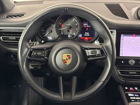 Used 2023 Porsche Macan Turbo image 26