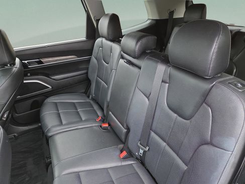 Used 2020 Kia Telluride EX image 29