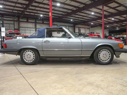 Used 1989 Mercedes-Benz 560 SL image 23