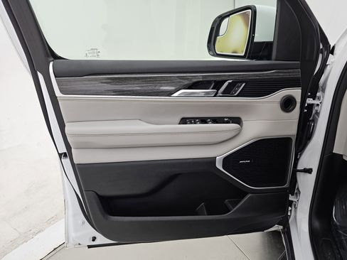 Used 2022 Jeep Wagoneer Series II image 11