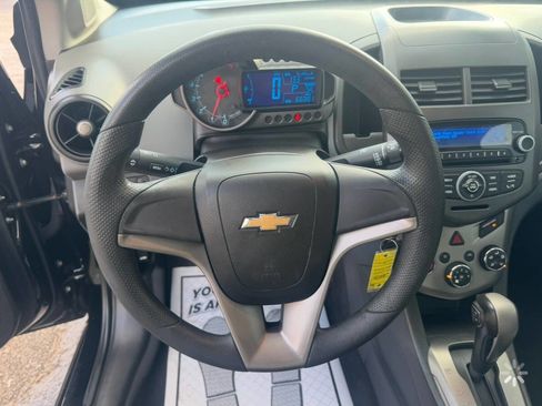 Used 2012 Chevrolet Sonic LS image 27