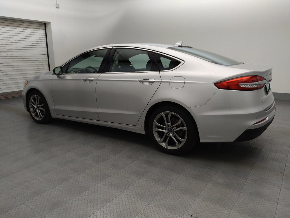 Used 2019 Ford Fusion SEL FWD image 3