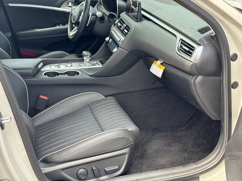 Used 2026 Genesis G70 2.5T Prestige RWD image 16