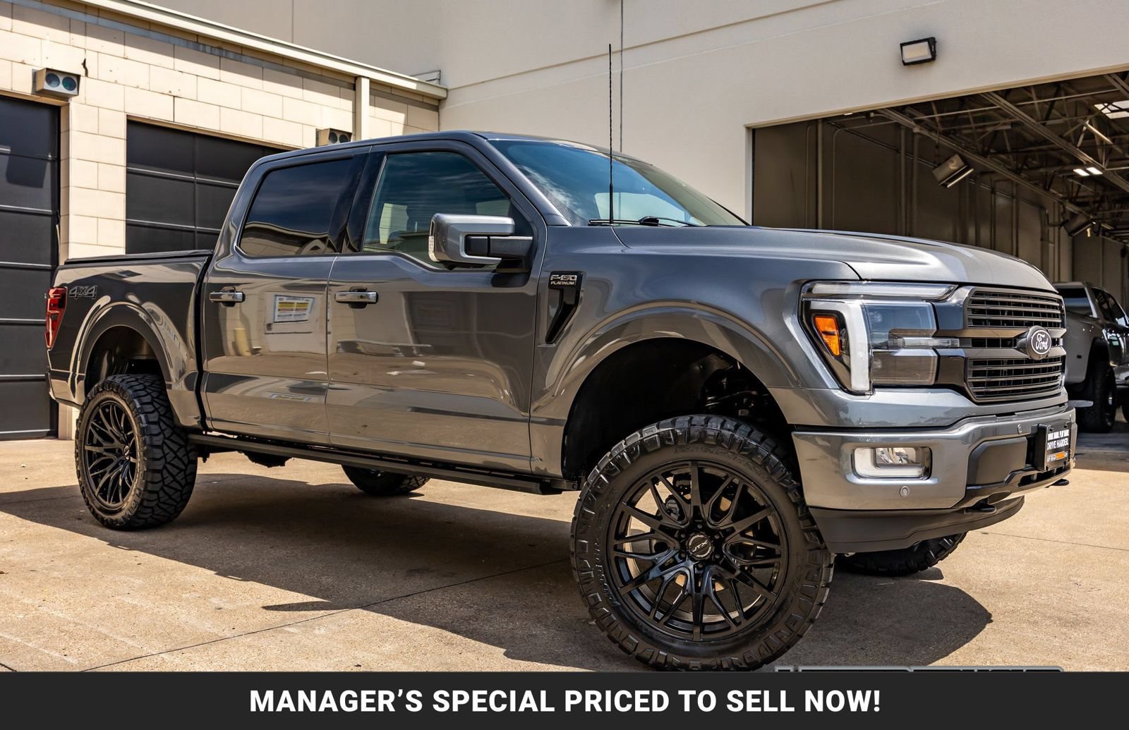 Used 2025 Ford F150 Platinum AWD/4WD image 1
