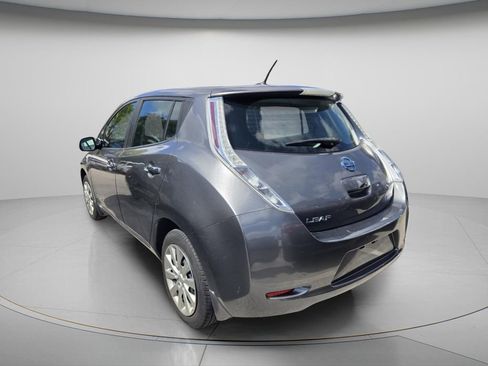 Used 2015 Nissan Leaf S FWD image 5