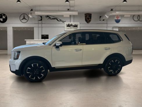 Used 2024 Kia Telluride SX Prestige AWD/4WD image 2