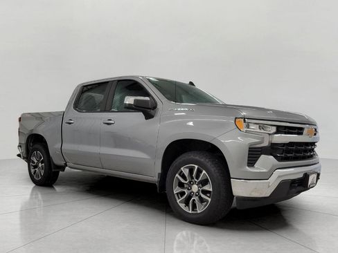 Used 2024 Chevrolet Silverado 1500 LT image 1