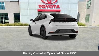 New 2027 Toyota Prius LE FWD image 9