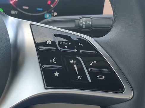 Used 2025 Mercedes-Benz GLA 250 image 24