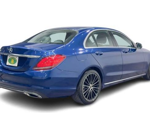 Used 2019 Mercedes-Benz C 300 Sedan image 2