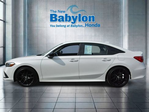 Used 2024 Honda Civic Sport image 2