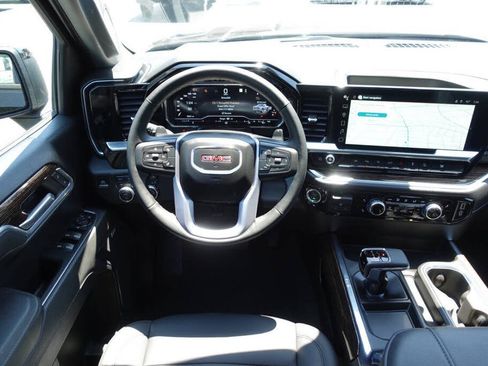 Used 2025 GMC Sierra 1500 Elevation w/ Elevation Premium Package AWD/4WD image 46
