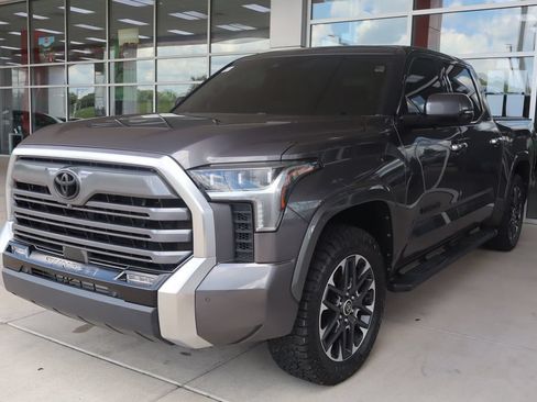 Used 2022 Toyota Tundra Limited AWD/4WD image 3