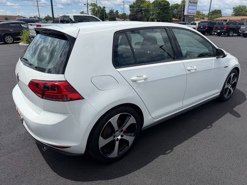 Used 2016 Volkswagen GTI SE FWD image 5