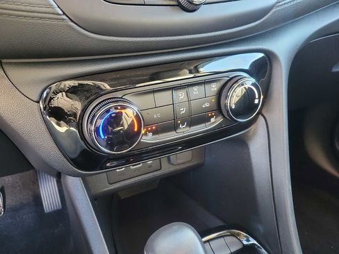 Certified 2022 Buick Encore GX Preferred w/ Cold Weather Comfort Package image 15