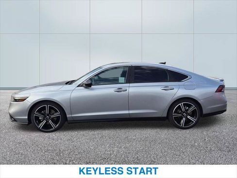Used 2025 Honda Accord Sport image 10